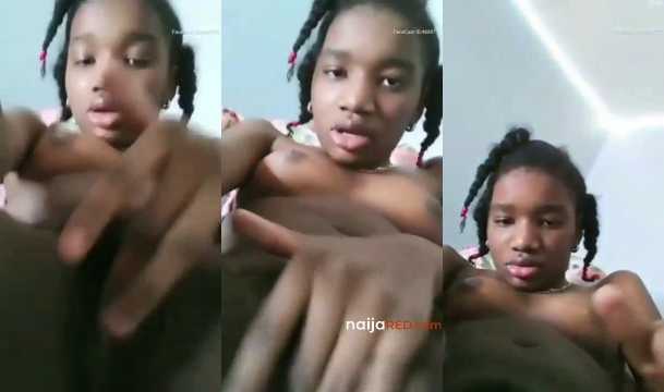 Mzansi Horny Babe Fingering Herself